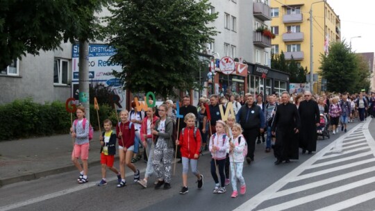 Kierunek: Jasna Góra! Pielgrzymka Podlaska dzień po dniu [wideo]