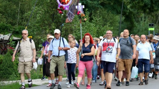 Kierunek: Jasna Góra! Pielgrzymka Podlaska dzień po dniu [wideo]