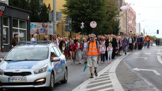 Kierunek: Jasna Góra! Pielgrzymka Podlaska dzień po dniu [wideo]