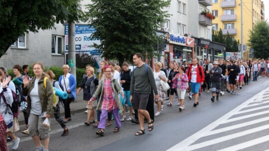 Kierunek: Jasna Góra! Pielgrzymka Podlaska dzień po dniu [wideo]