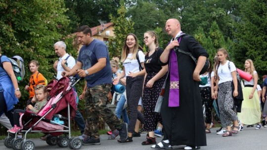 Kierunek: Jasna Góra! Pielgrzymka Podlaska dzień po dniu [wideo]