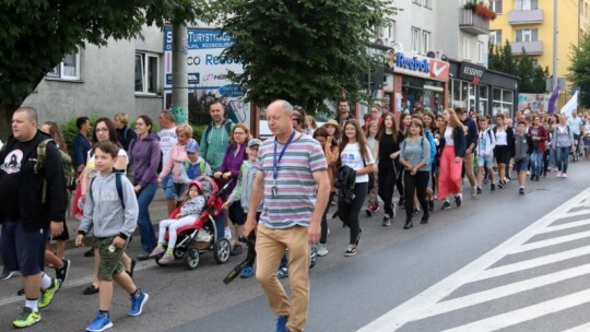 Kierunek: Jasna Góra! Pielgrzymka Podlaska dzień po dniu [wideo]