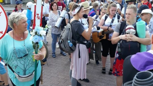 Kierunek: Jasna Góra! Pielgrzymka Podlaska dzień po dniu [wideo]