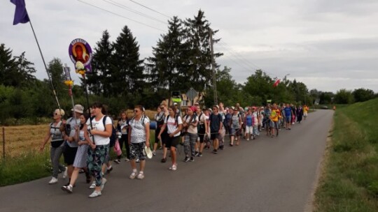 Kierunek: Jasna Góra! Pielgrzymka Podlaska dzień po dniu [wideo]