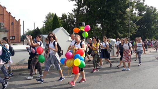 Kierunek: Jasna Góra! Pielgrzymka Podlaska dzień po dniu [wideo]