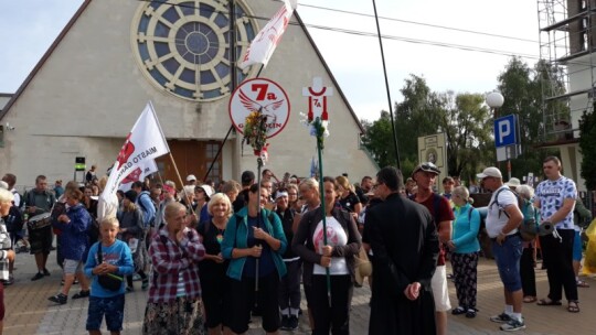 Kierunek: Jasna Góra! Pielgrzymka Podlaska dzień po dniu [wideo]