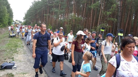 Kierunek: Jasna Góra! Pielgrzymka Podlaska dzień po dniu [wideo]