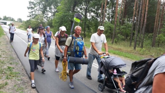 Kierunek: Jasna Góra! Pielgrzymka Podlaska dzień po dniu [wideo]