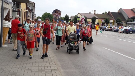 Kierunek: Jasna Góra! Pielgrzymka Podlaska dzień po dniu [wideo]