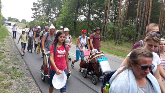 Kierunek: Jasna Góra! Pielgrzymka Podlaska dzień po dniu [wideo]