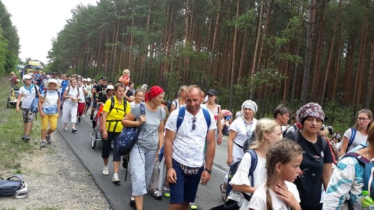 Kierunek: Jasna Góra! Pielgrzymka Podlaska dzień po dniu [wideo]