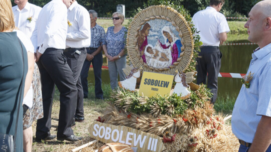 Gmina Sobolew dziękowała za plony w Kobusach