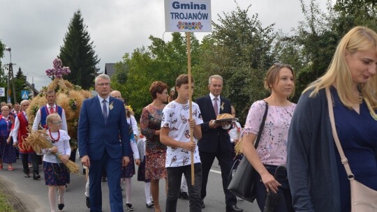 Cały powiat dziękował za plony w Miętnem Cały powiat dziękował za plony w Miętnem