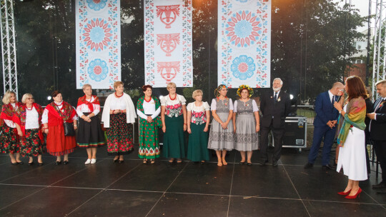 Cały powiat dziękował za plony w Miętnem Cały powiat dziękował za plony w Miętnem