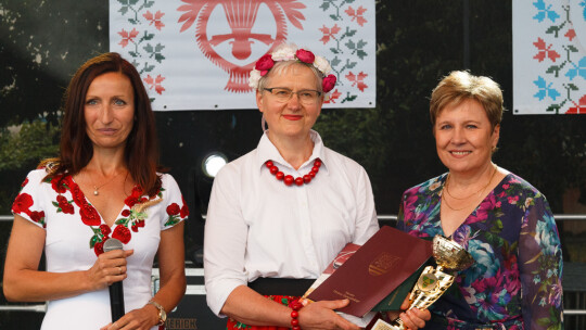 Cały powiat dziękował za plony w Miętnem Cały powiat dziękował za plony w Miętnem