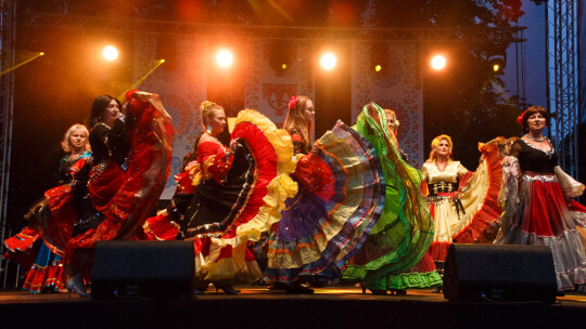 Cały powiat dziękował za plony w Miętnem Cały powiat dziękował za plony w Miętnem