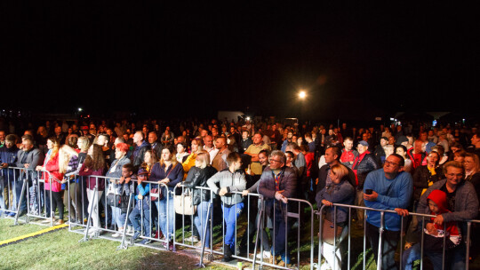 Cały powiat dziękował za plony w Miętnem Cały powiat dziękował za plony w Miętnem