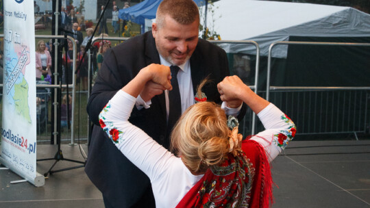 Cały powiat dziękował za plony w Miętnem Cały powiat dziękował za plony w Miętnem