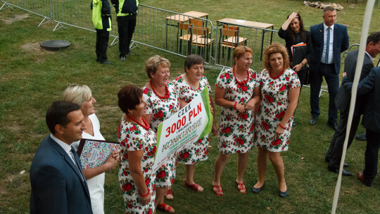 Cały powiat dziękował za plony w Miętnem Cały powiat dziękował za plony w Miętnem