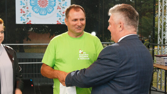 Cały powiat dziękował za plony w Miętnem Cały powiat dziękował za plony w Miętnem