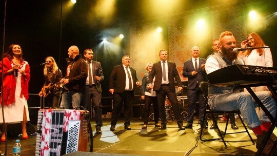 Cały powiat dziękował za plony w Miętnem Cały powiat dziękował za plony w Miętnem