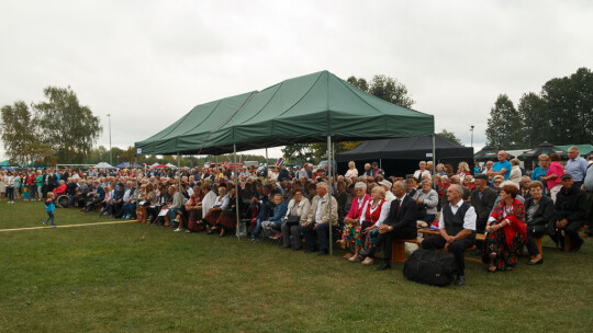Cały powiat dziękował za plony w Miętnem Cały powiat dziękował za plony w Miętnem