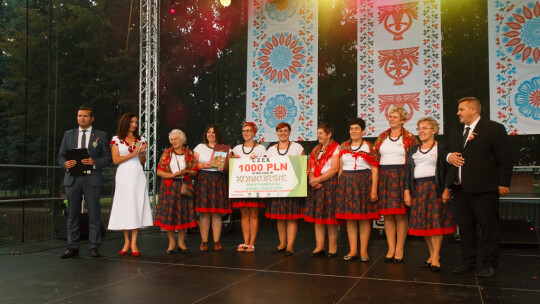 Cały powiat dziękował za plony w Miętnem Cały powiat dziękował za plony w Miętnem