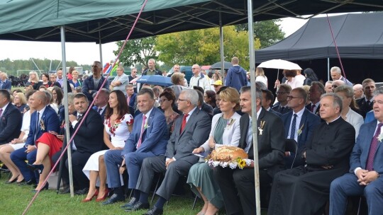 Cały powiat dziękował za plony w Miętnem Cały powiat dziękował za plony w Miętnem