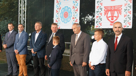 Cały powiat dziękował za plony w Miętnem Cały powiat dziękował za plony w Miętnem