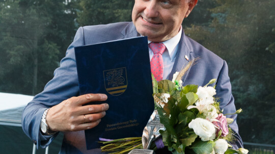 Sześcioro Zasłużonych dla Powiatu Sześcioro Zasłużonych dla Powiatu