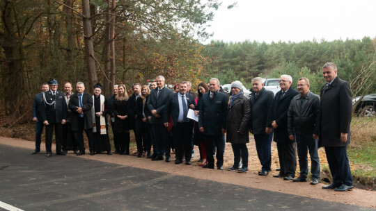 Gm. Trojanów: Otworzyli drogę po przebudowie