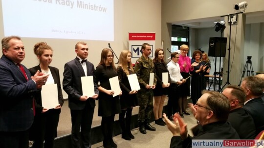 10 stypendystów premiera z powiatu