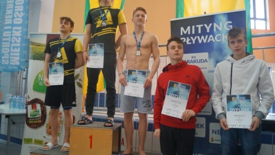 Delfin zdeklasował rywali w Ostrowi Mazowieckiej Delfin zdeklasował rywali w Ostrowi Mazowieckiej