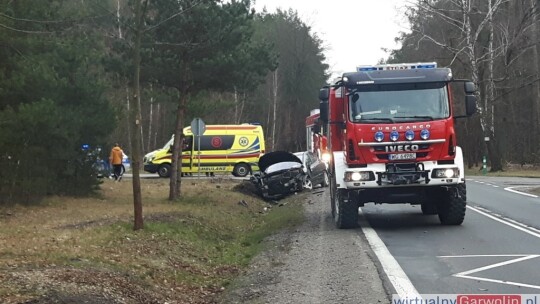 Zderzenie osobówki z ciężarówką