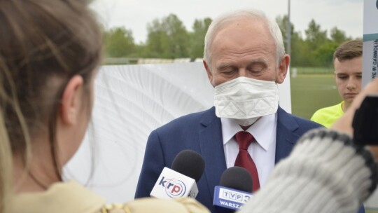 Boisko w Miętnem zadaszone. Będzie można grać cały rok!