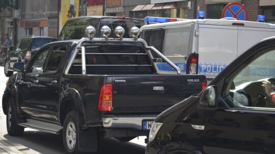 Antyterroryści w Garwolinie. Weszli do lokalu przy Długiej