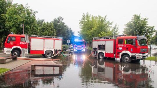 Zalany powiat. Strażacy walczą z podtopieniami [aktualizacja]