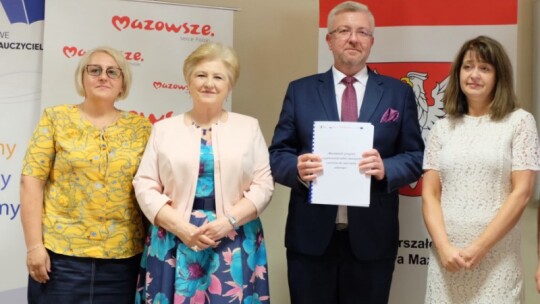 13 szkół z powiatu z pomocą samorządu Mazowsza i UE