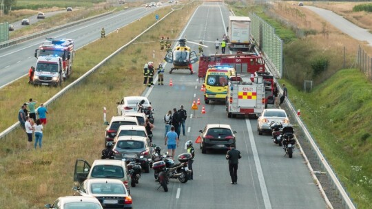 Wypadek w Trojanowie. Na S17 lądował LPR