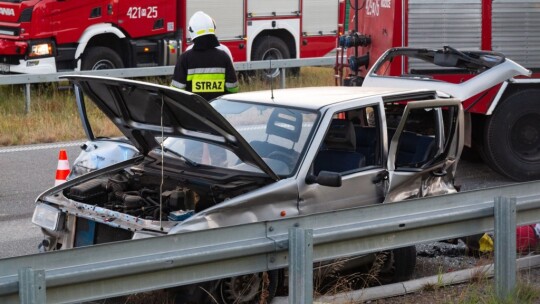 Wypadek w Trojanowie. Na S17 lądował LPR