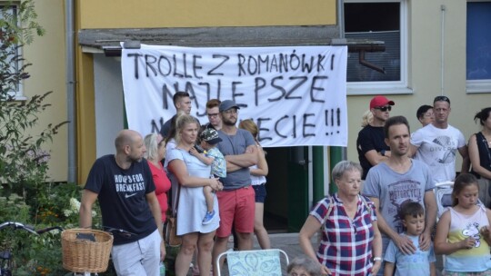 Trolle opanowały Romanówkę [wideo]