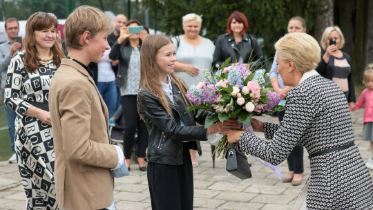 Pierwsza Dama zainaugurowała rok szkolny w Łaskarzewie