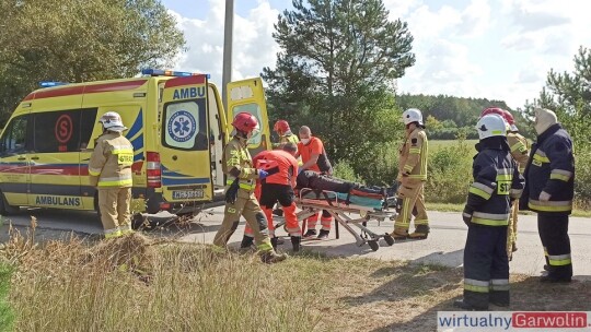 Motocyklista wpadł do rowu. Lądowało LPR