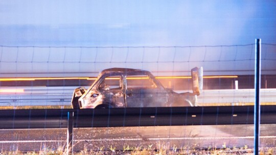 SUV uderzył w fiata. ?Maluch? spłonął