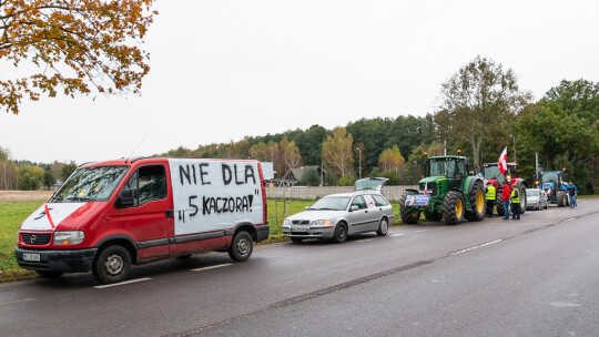 Kolumna z rolnikami ruszyła w miasto [wideo]