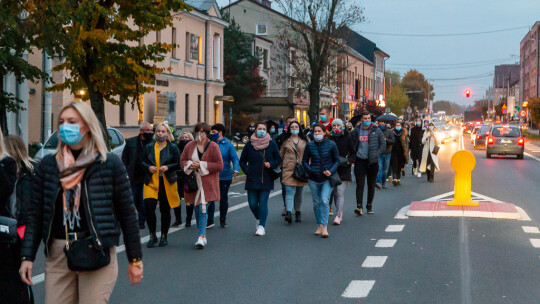 ?Jeb.. PiS?. Spacer w Garwolinie przeciwko decyzji Trybunału Konstytucyjnego [wideo]