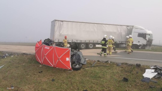 Jechali pod prąd S17. Zginęli na miejscu