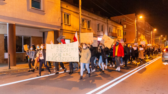 ?Spacer? odsłona druga. Kobiety i nie tylko w obronie wolności [wideo]