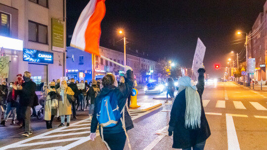 ?Spacer? odsłona druga. Kobiety i nie tylko w obronie wolności [wideo]