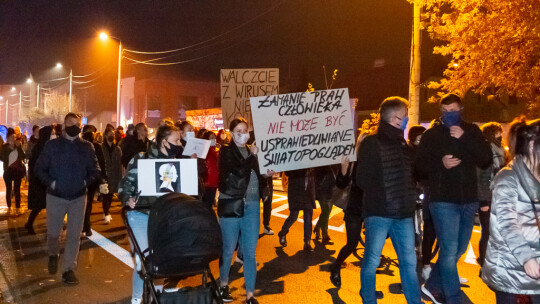 ?Spacer? odsłona druga. Kobiety i nie tylko w obronie wolności [wideo]